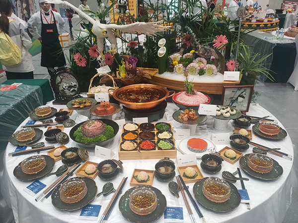 弘揚中國火鍋飲食文化 “2022世界中華火鍋宴大賽”在雅安舉行_fororder_比賽現場--攝影--方秦(1)