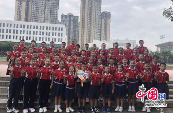 （轉載）祝賀！ 成都海濱小學這個少先隊集體喜獲全國“少先隊”最高榮譽