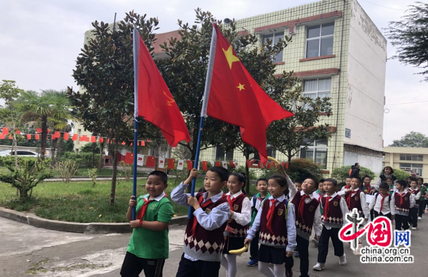 （轉載）祝賀！ 成都海濱小學這個少先隊集體喜獲全國“少先隊”最高榮譽