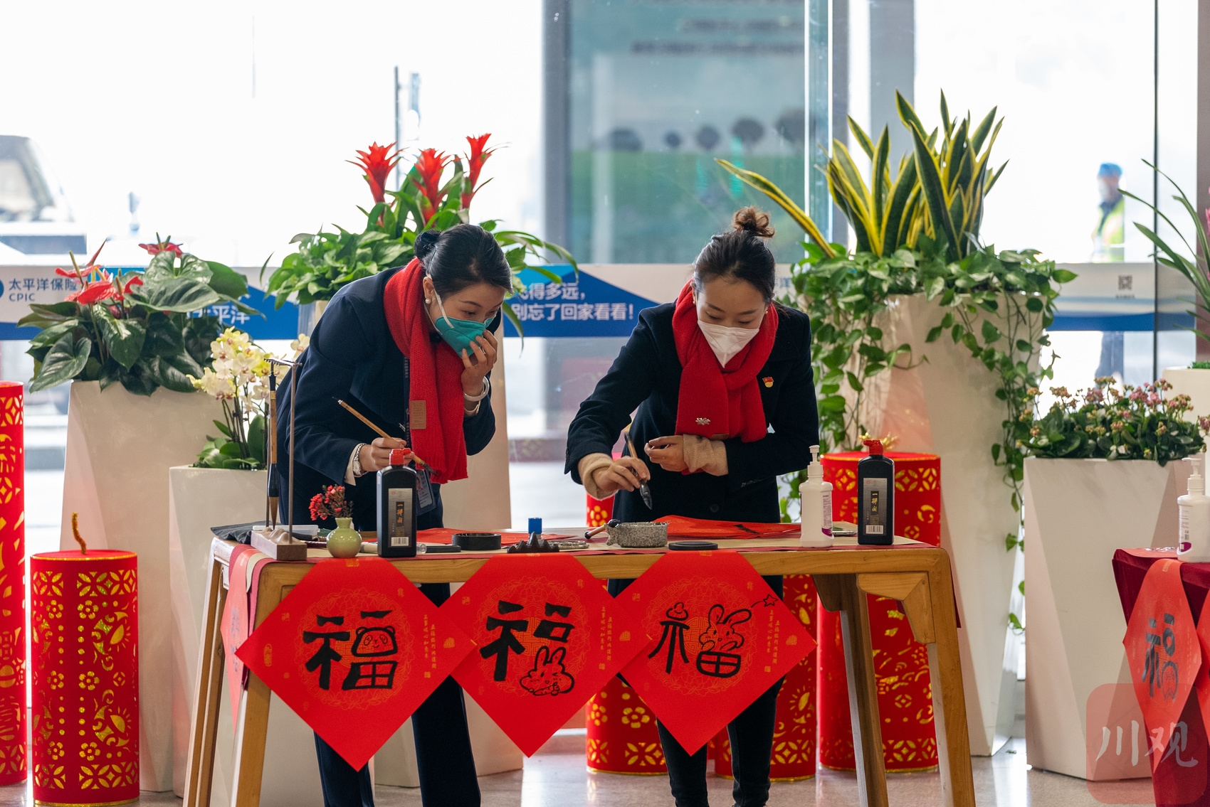 （轉載）入境新政實施 成都雙流國際機場首個入境航班抵達