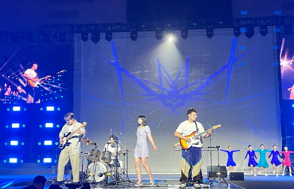 （轉載）“青春有約 唱響大運”五四青春歌會在成都舉行