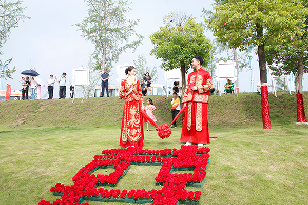 （張）宜賓市南溪區公園式婚姻登記處為愛正式啟用_fororder_我們結婚啦-攝影-高學兵