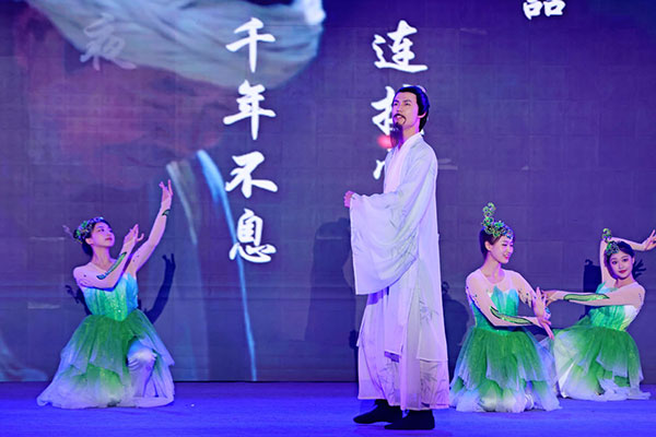 （張）搶抓三大建設機遇 第十九屆西博會雅安投資推介會在成都舉行_fororder_簽約儀式現場-供圖-雅安市委宣傳部（1）