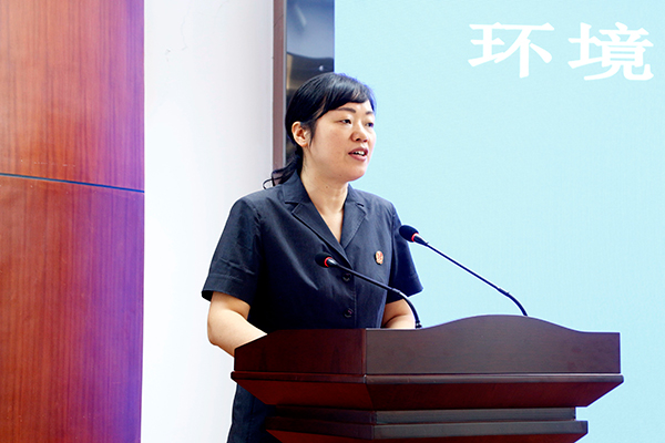 川滇5家法院在宜賓屏山縣簽署“金絲帶2+3”環境資源司法保護框架協議_fororder_宜賓市中級人民法院黨組成員、副院長肖燕致辭-攝影-高學兵