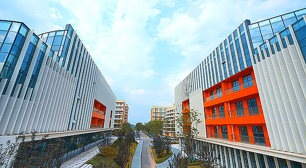 首批新生入校 電子科技大學研究生創新培養基地入駐成都未來科技城_fororder_電子科技大學絳溪園區教學樓-供圖-成都高新區黨群工作部宣傳處