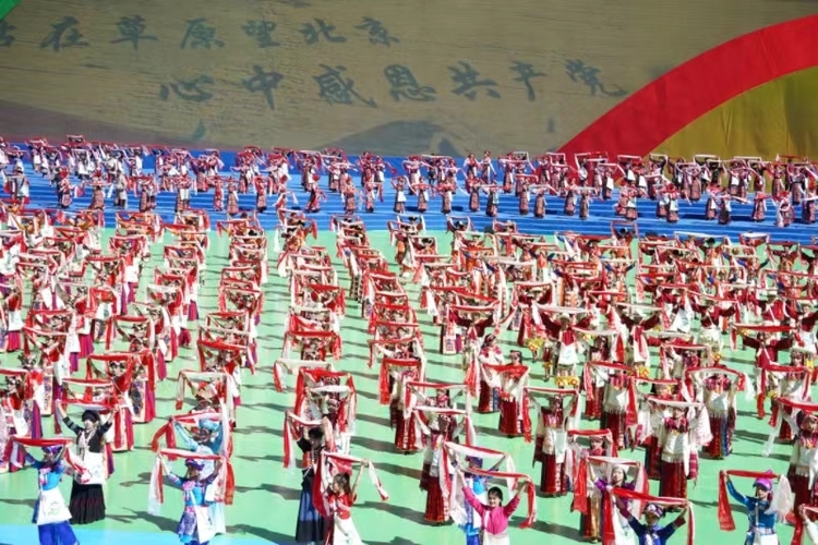 四川省阿壩藏族羌族自治州成立七十週年慶祝大會舉行_fororder_WechatIMG1728
