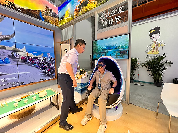 （轉載）峨眉山“八部天龍”首現杭州 一展“峨眉派”風采_fororder_未標題-2