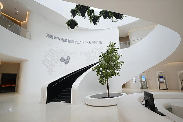 成都科創生態島1號館正式運行_fororder_一樓科技服務區大廳-供圖--天府新區黨群工作部