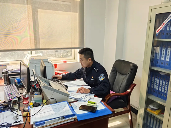 刑偵先鋒李鵬：遇敵敢亮劍 逢難必攻堅_fororder_李鵬1.webp
