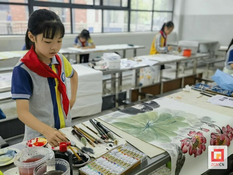 （轉載）自貢沿灘區舉行第二十七屆中小學生現場書畫比賽