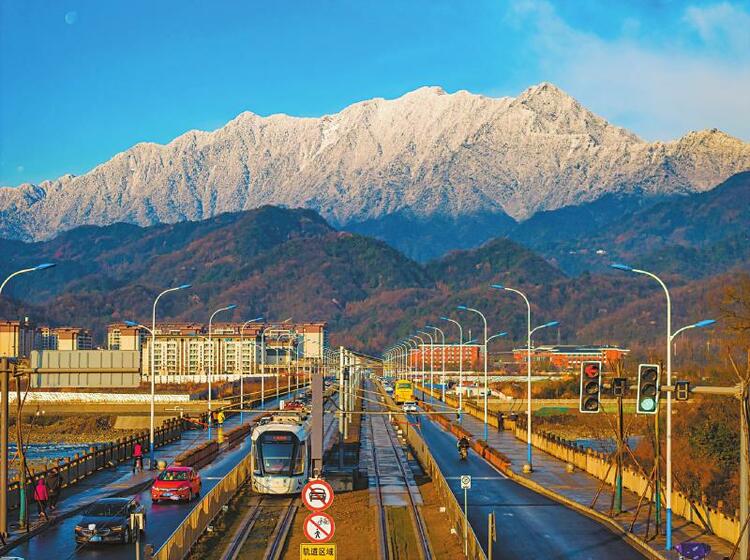 （轉載）28次！2024年上半年成都遙望雪山報告出爐_fororder_816ac25136d9f35b739ff2711cb23b19