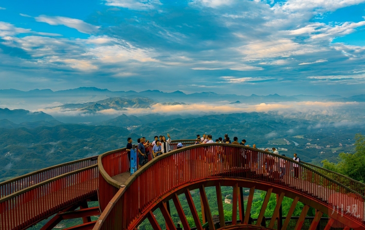 （轉載）宜賓：蜀南竹海 山寺朝霞風光美