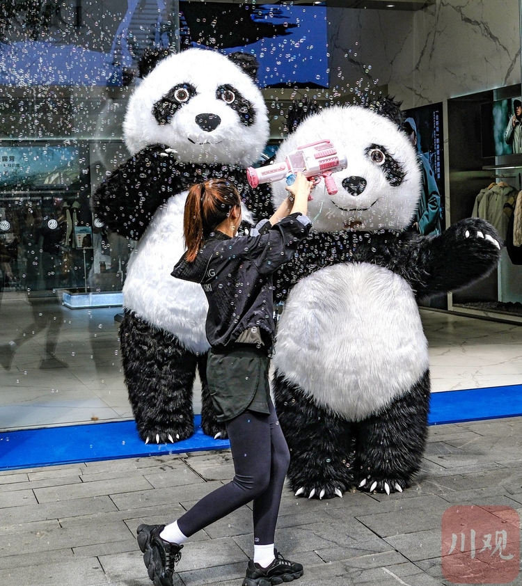 （轉載）成都：兼具傳統與時尚 升騰人間煙火味