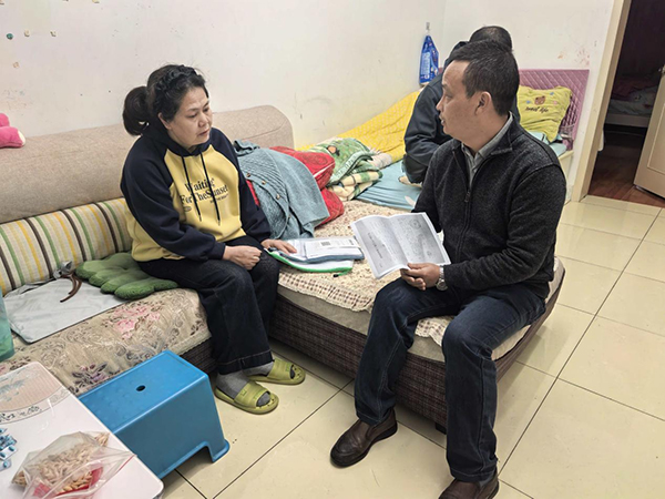 德陽市旌陽區總工會開展2025年困難職工入戶走訪核查工作_fororder_圖片-2