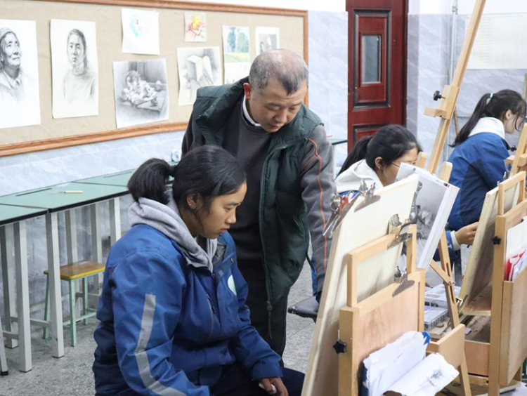 阿壩典範 開局突破｜阿壩縣中學：“出彩教育”點亮高原學子多元成長道路_fororder_圖片-3