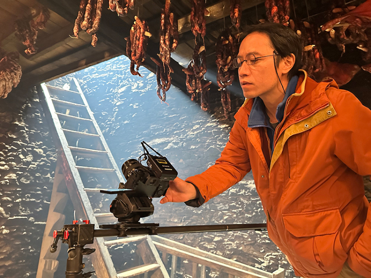 《愛在阿壩》導演饒堃：匠心打造文旅微短劇新樣本_fororder_導演饒堃