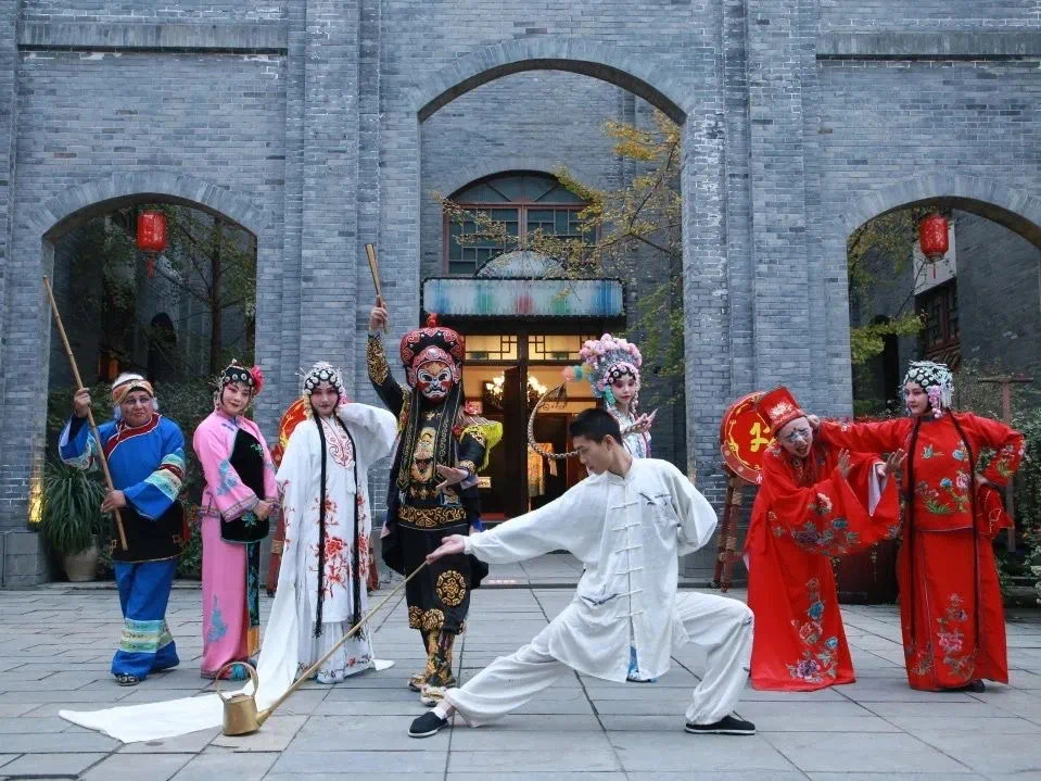 Step into Anren in Qipao: “May Day” Fest Celebrates Timeless Chinese Elegance_fororder_圖片 2