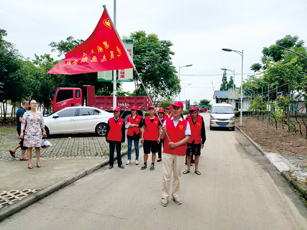 葡萄架下開出“文明花” 眉山彭山區觀音街道果園村上榜“全國文明村鎮”_fororder_圖片-2