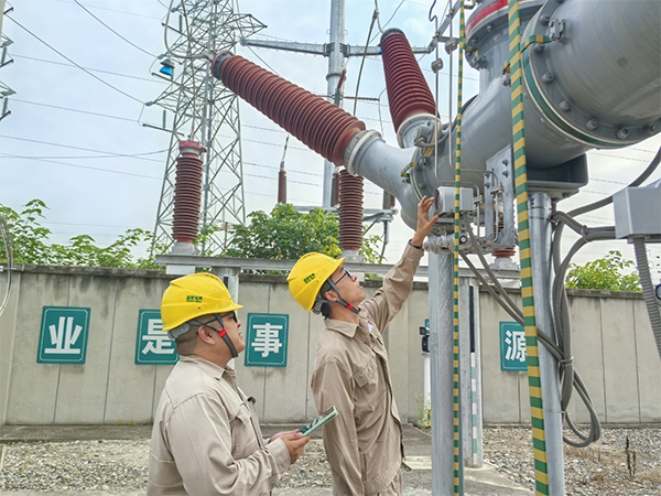 德陽供電公司全力保障世界清潔能源裝備大會可靠供電_fororder_未標題-3