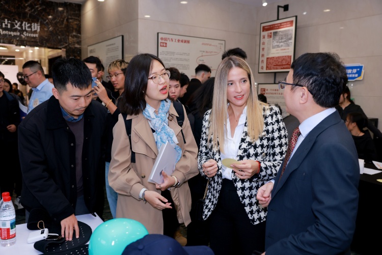 與全球“組CP”!2025“成都夥伴”年度合作共享會舉行