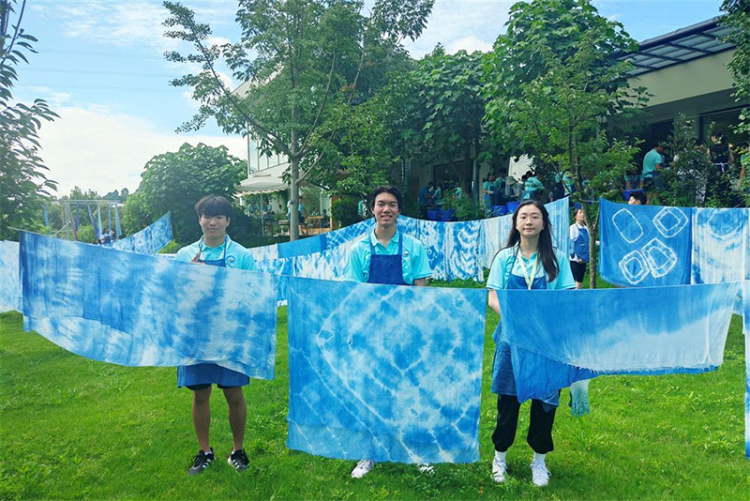 美國華裔青少年走進德陽高槐村 沉浸式體驗非遺扎染魅力_fororder_未標題-8