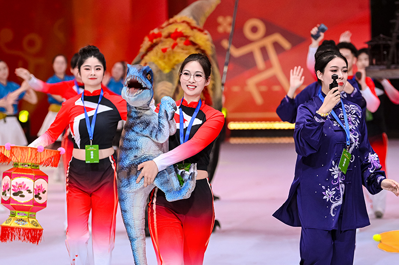 四川省首屆職工運動會在成都開幕_fororder_WB1_0791