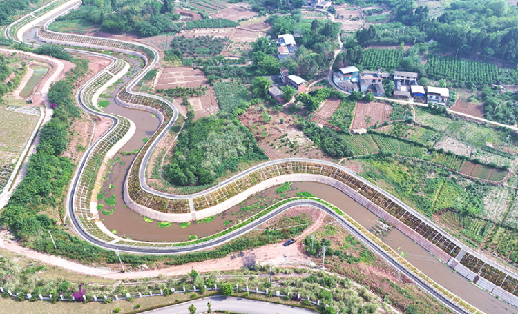 眉山仁壽：河流治理惠民生_fororder_2025年5月26日，航拍四川省眉山市仁壽縣治理後的寶馬河道。03
