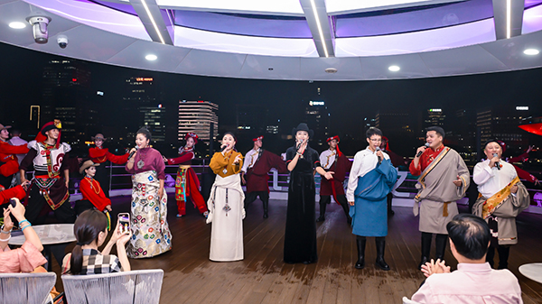 阿壩松潘：借“九寨黃龍之夜”展文旅魅力 串聯“奇景+古城”新線路_fororder_圖片-1