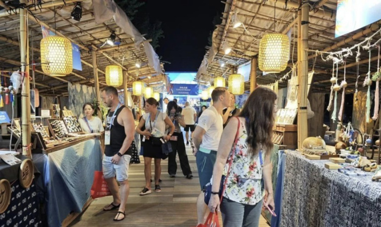 道明竹編亮相世運村 創意作品獲讚_fororder_非遺特色集市-供圖-崇州市委宣傳部