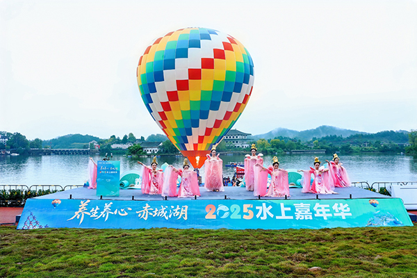 遂寧：水上嘉年華激發文旅體融合新活力 中秋國慶期間蓬溪很“熱”_fororder_微信圖片_2025-10-11_143938_078