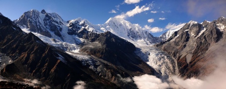 西博會啟幕 甘孜文旅憑非遺與自駕路線實力“圈粉”_fororder_貢嘎群山 攝影 江衛平