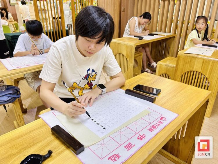 書香點亮鹽都 四川省家風家教實踐基地啟動2025暑期公益課