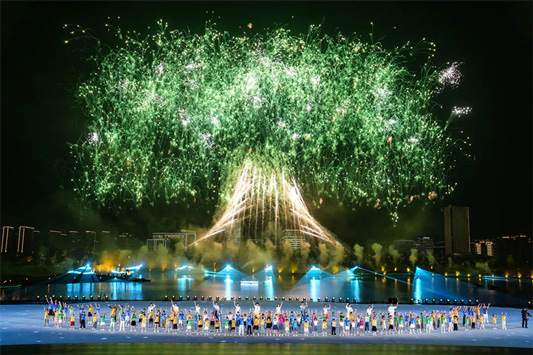Singing Lights Up the Chengdu World Games Opening Ceremony, Embracing the World in Melody_fororder_開幕式現場