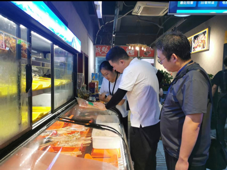 圖片默認標題_fororder_檢查後廚