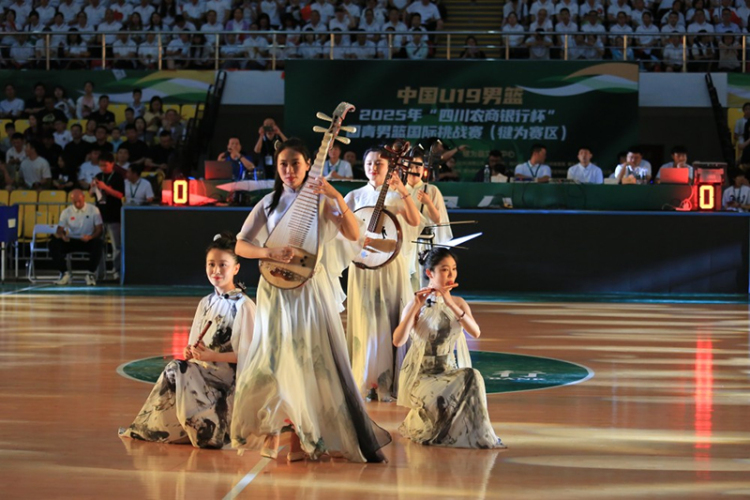 U19國青男籃國際挑戰賽（犍為賽區）激情開賽 點燃夏日熱情_fororder_圖片-1