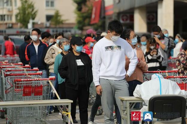 核酸採樣青島行動彰顯中國速度 這次戰疫青島一定贏