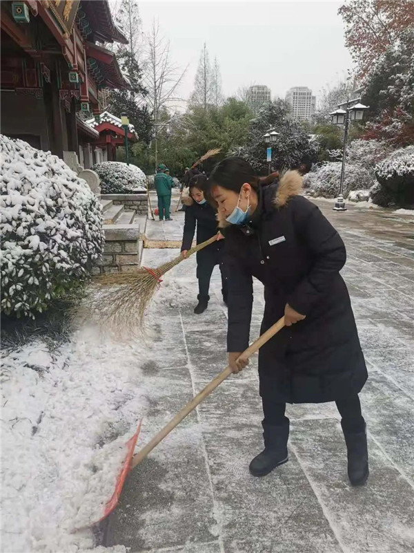 （圖説已修改）以雪為令 濟南文旅發展集團積極行動應對低溫雨雪天氣