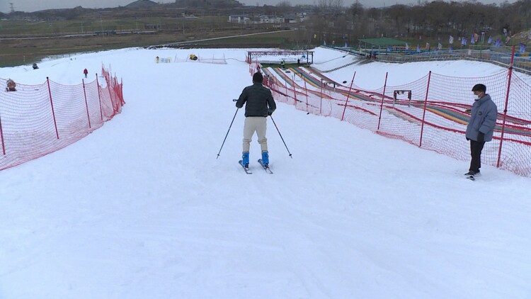 菏澤巨野：“冰雪世界”建在廢棄礦坑