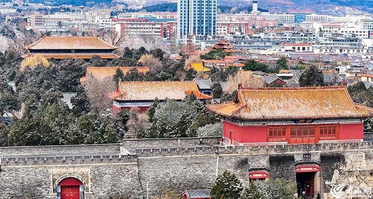 山東泰安：紅墻白雪 步步皆景 雪後岱廟盡顯別樣美