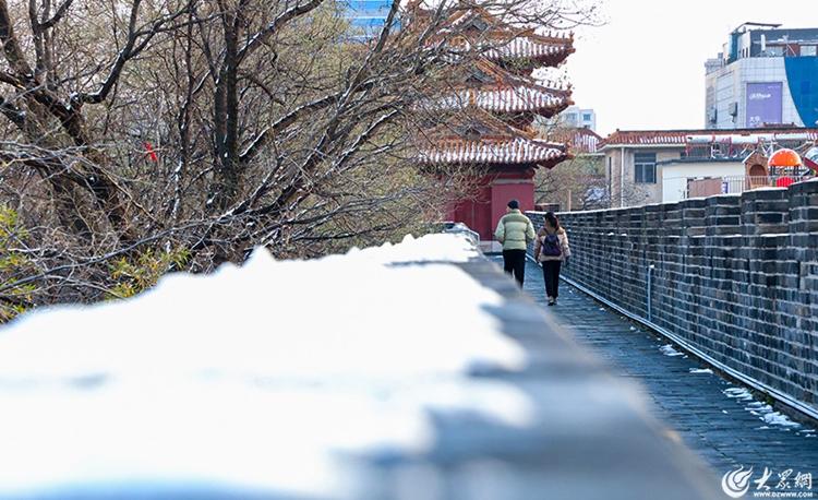 山東泰安：紅墻白雪 步步皆景 雪後岱廟盡顯別樣美