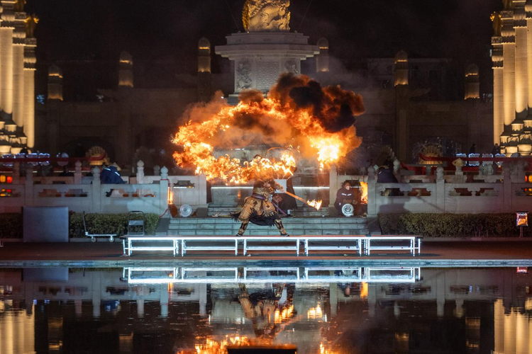 山東兗州興隆文化園新春廟會非遺演出精彩紛呈，年味十足