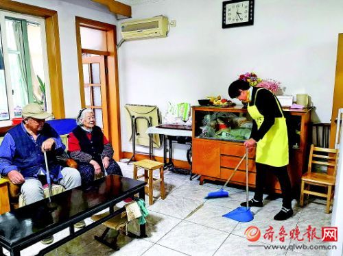 山東300處綜合性社區養老服務中心八成已運營 兒女有了喘息時間