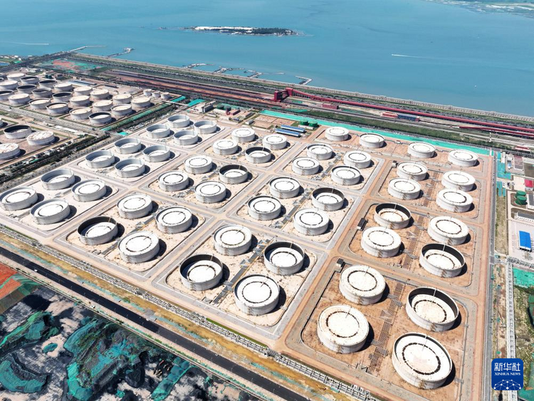 國內沿海港口最大單體油品庫區在青島投産運營