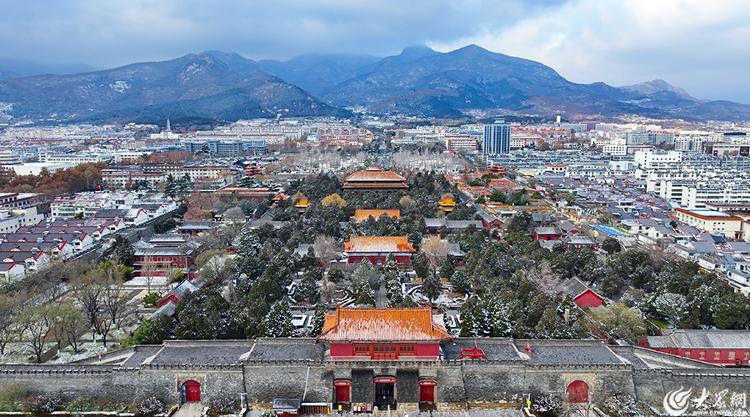 山東泰安：紅墻白雪 步步皆景 雪後岱廟盡顯別樣美