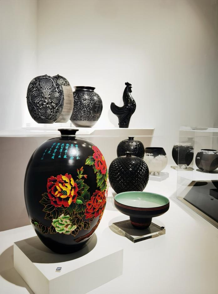 “土火淬煉——山東省和青海省黑陶藝術展”在澳門啟幕_fororder_圖片3