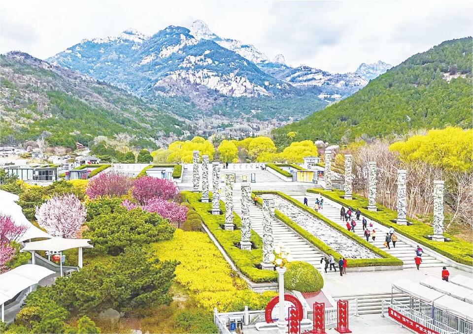 泰山天外村春景美如畫