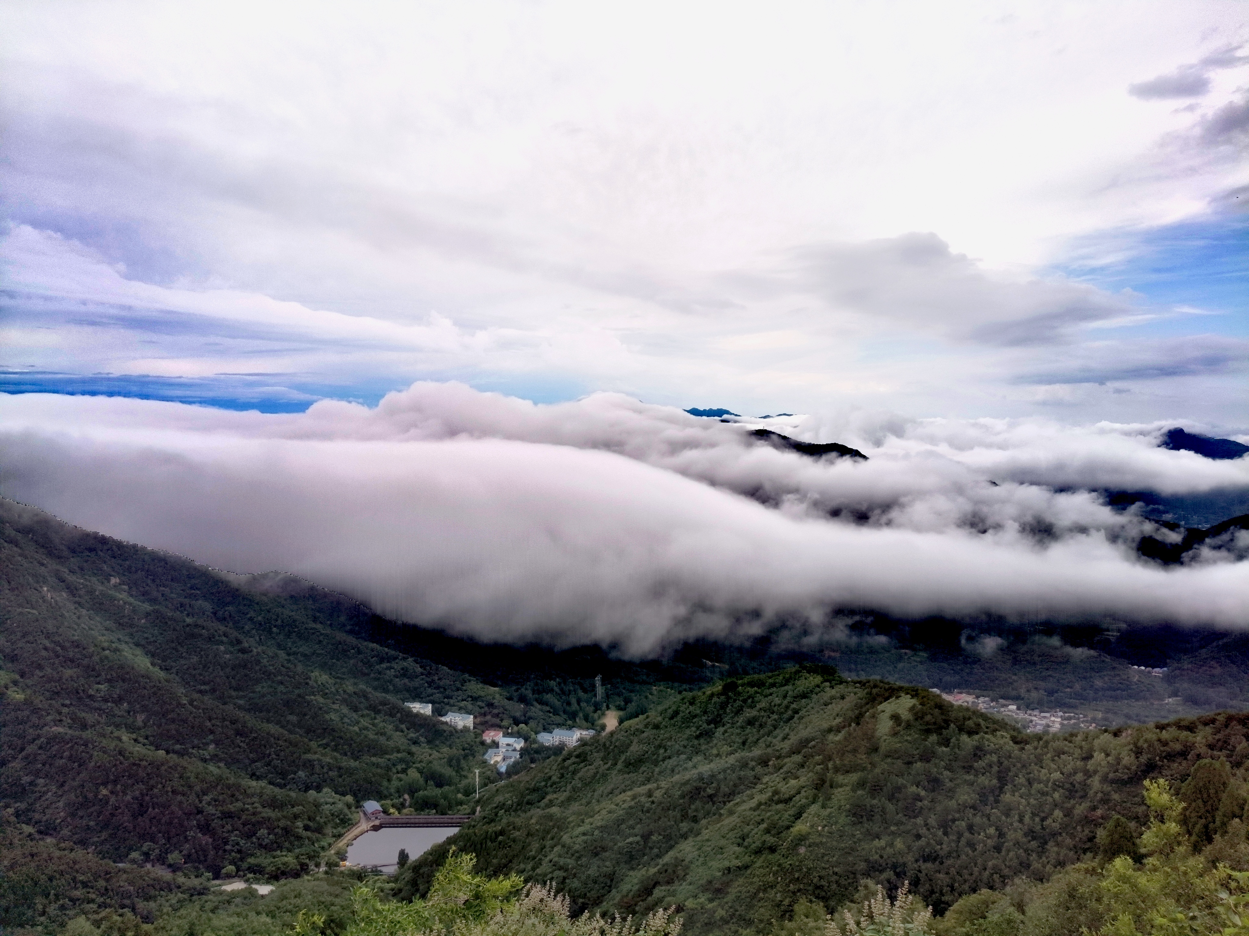 濟南：跑馬嶺生態休閒度假區涌現雲海景觀_fororder_5a0b8dcd90745b122b8f401b0b31175