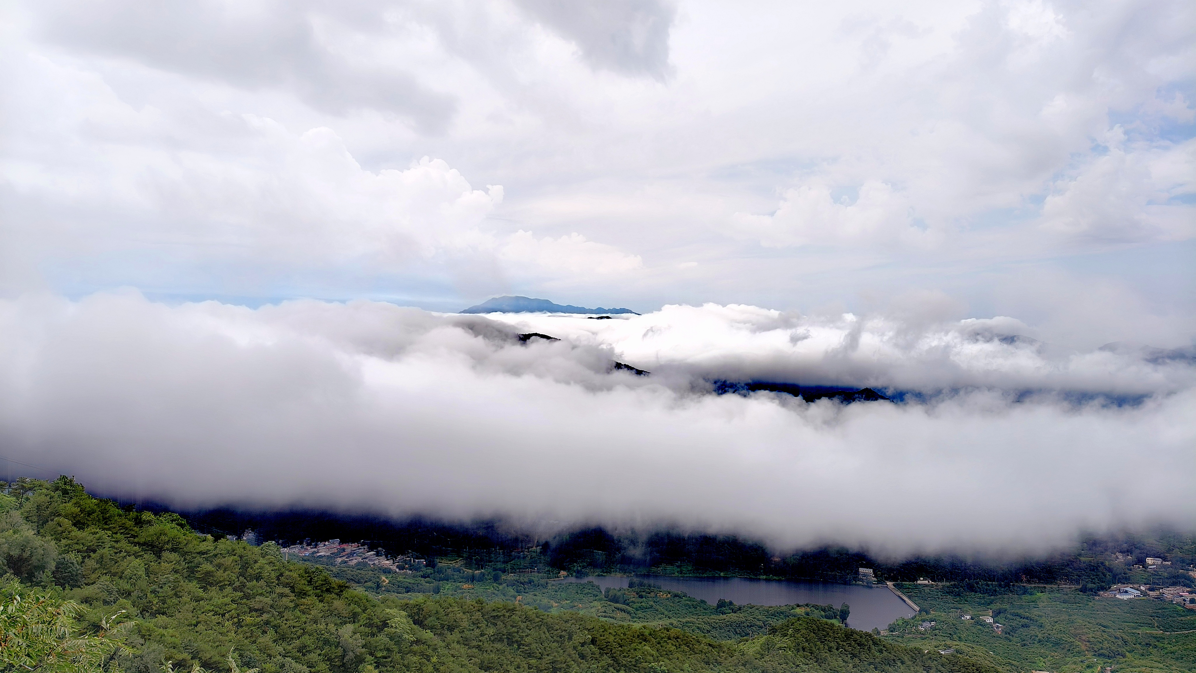 濟南：跑馬嶺生態休閒度假區涌現雲海景觀_fororder_373d7a1817889090ed4c05409fa74c4