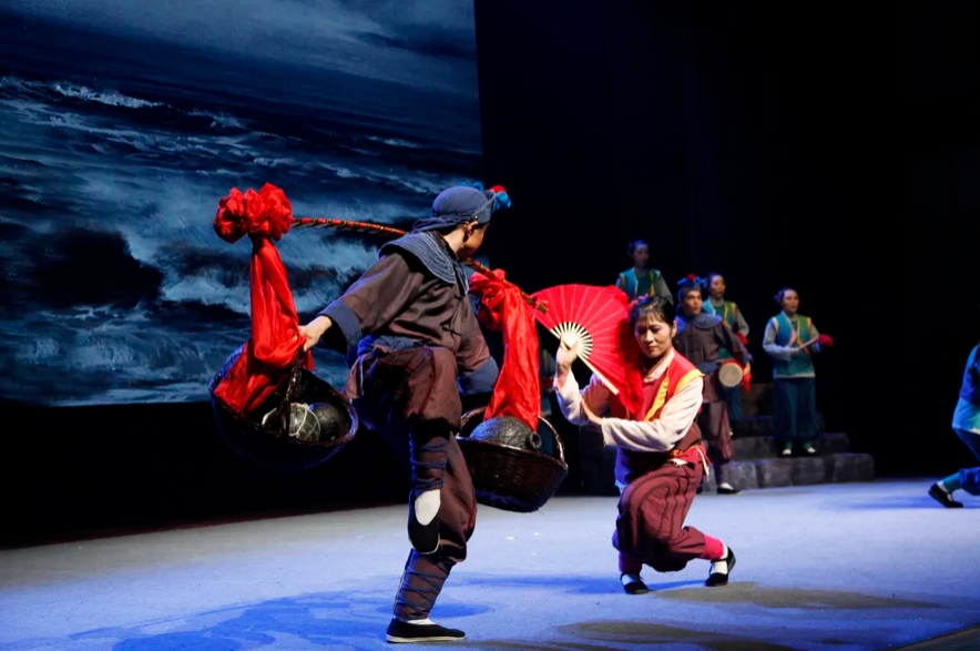Yangko Performed in Haiyang, Yantai to Commemorate the War of Resistance Against Japanese Aggression_fororder_微信截圖_20250820105706