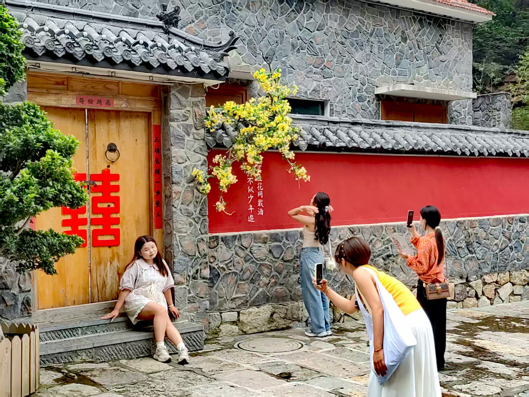 鏡頭裏的山東之夏：在淄博紅葉柿岩景區邂逅聊齋經典演出_fororder_cbbddb105de3be4ab4313e1b654459b9